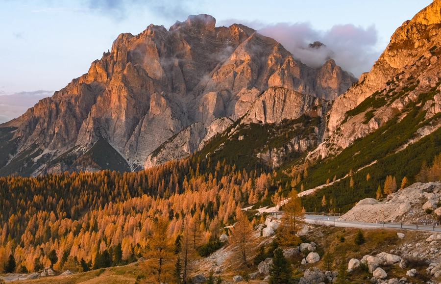 Vanlife v Dolomitih? Nekaj nasvetov za brezskrben roadtrip